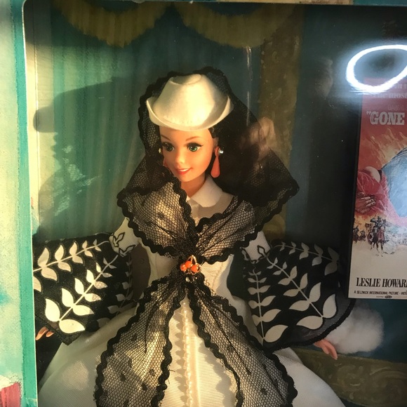 Barbie as “Scarlett O’Hara” - Picture 3 of 9